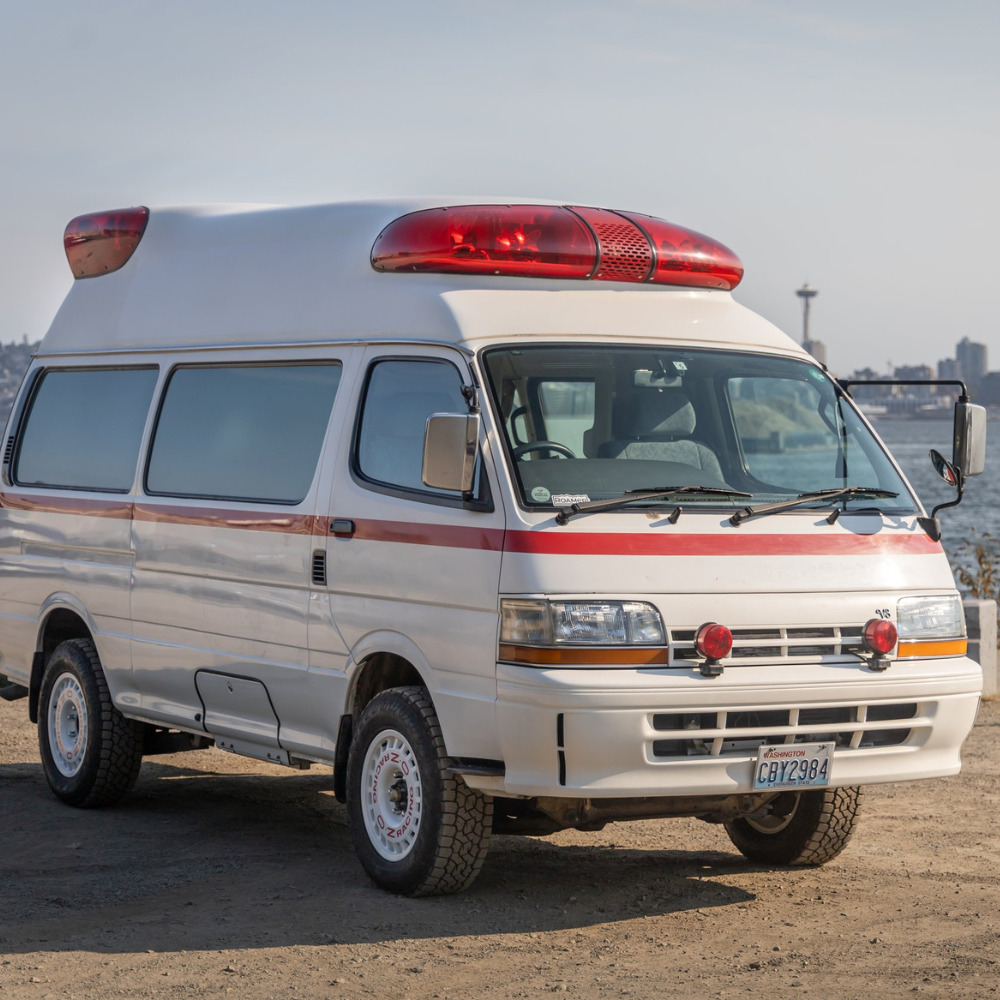 Finds: 1997 Hiace UZH138 V8 Ambulance