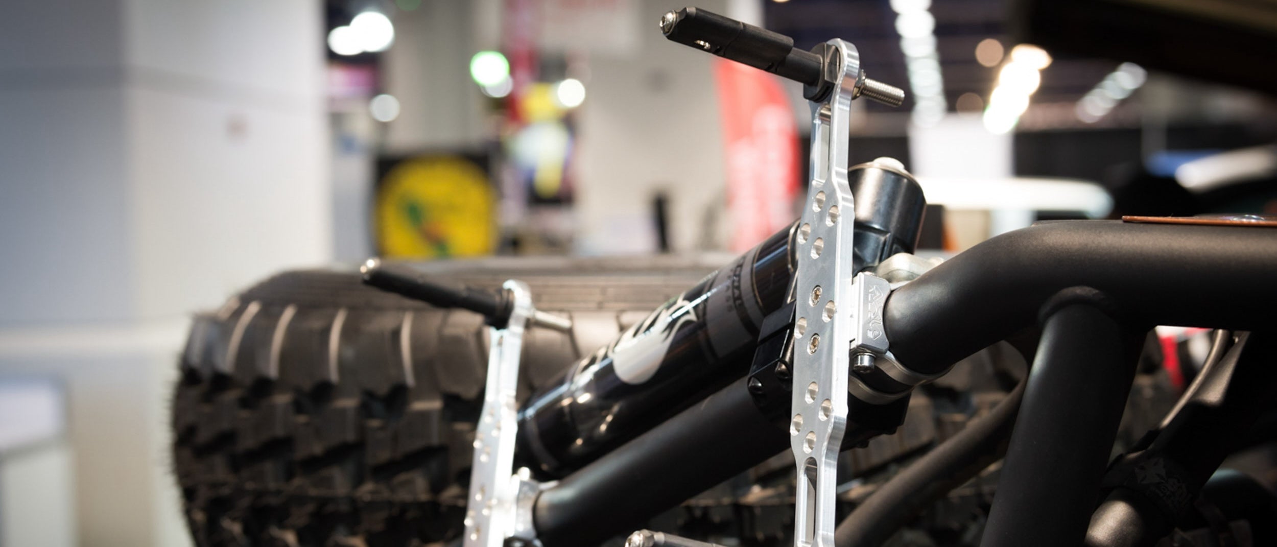 Axia Alloys MAXTRAX Tube Clamp Mount