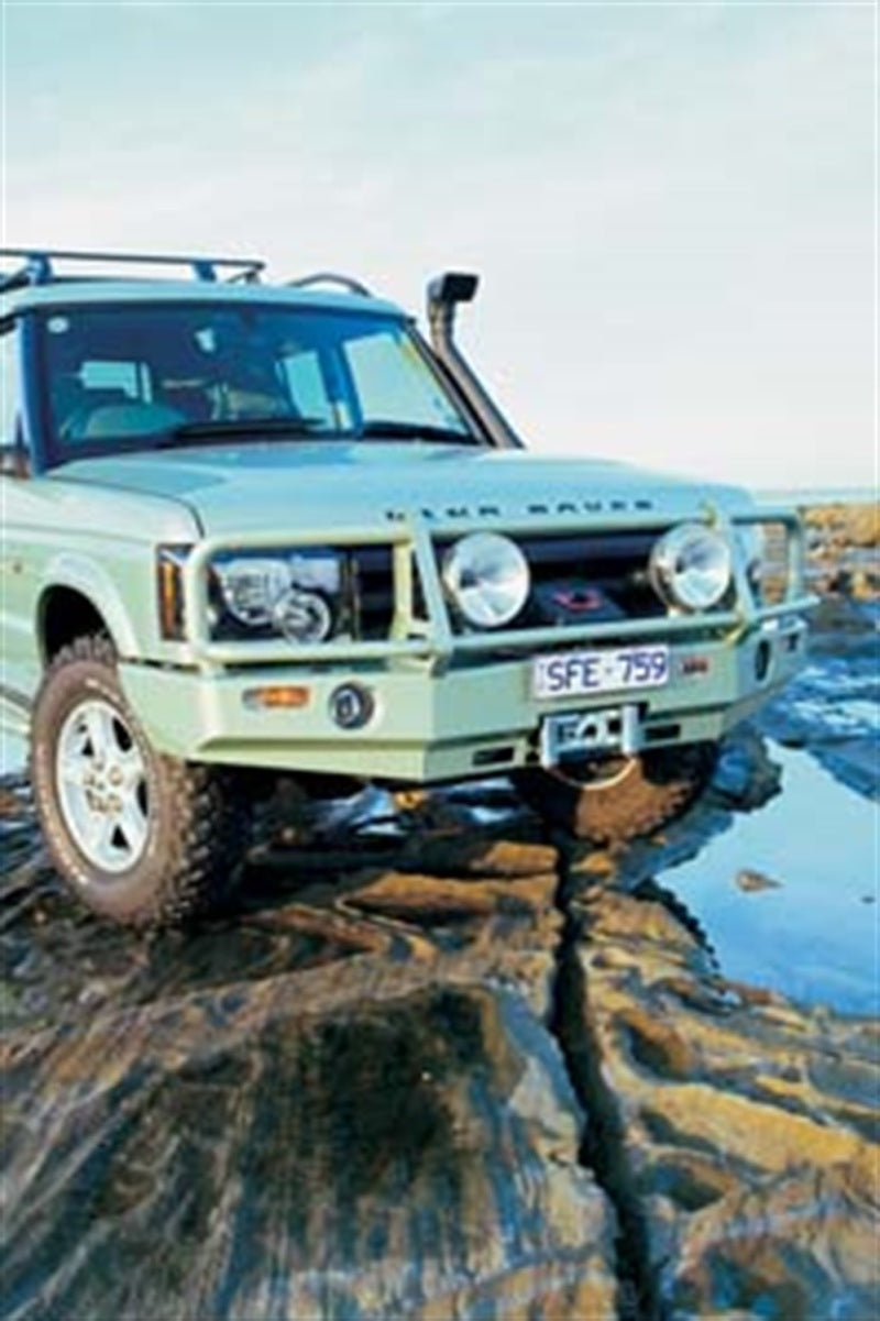 ARB winch bull bar fitted to a Land Rover Discovery II, front three-quarter view