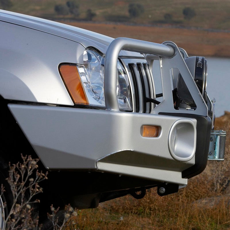 ARB Grand Cherokee WJ/WK bull bar — underbody protection detail