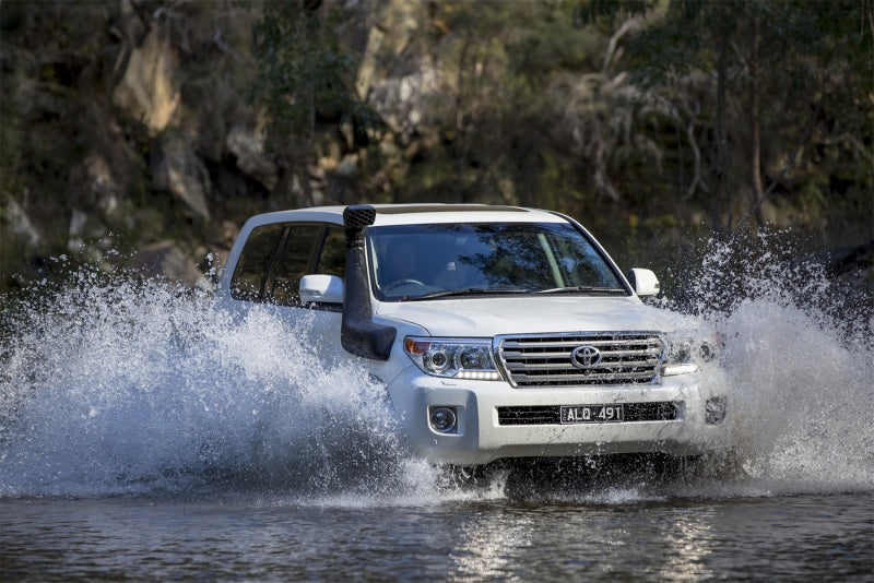 ARB Safari Armax snorkel fitted to a Toyota Land Cruiser 200 Series