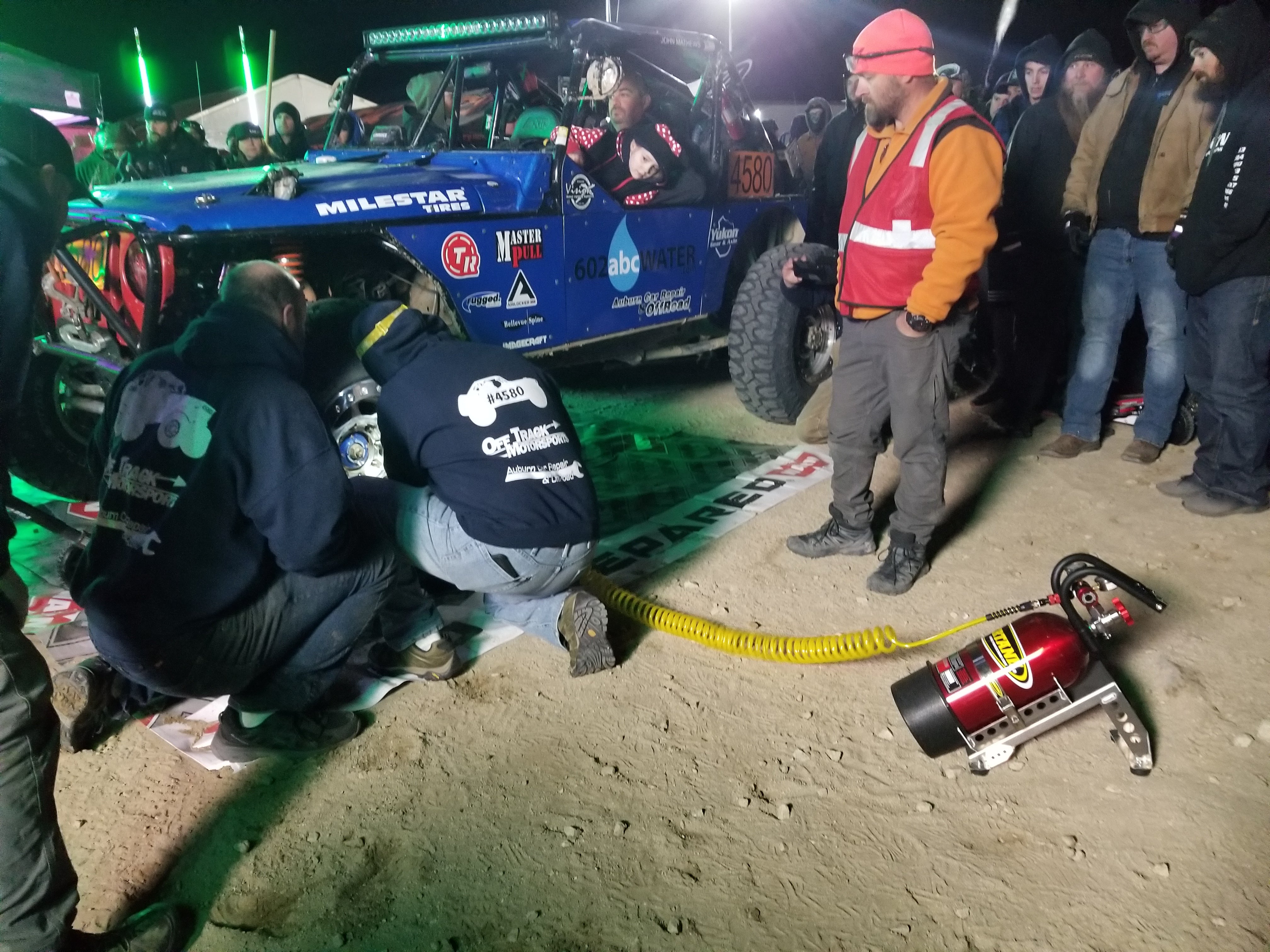 CO2 Tank Floor Bracket