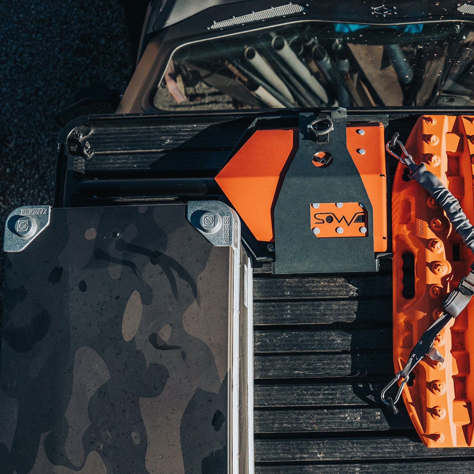 DMOS Delta Shovel Mount Mount DMOS Shovels- Overland Kitted