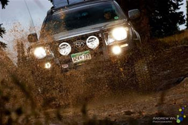 ARB Tacoma 05-11 bar driving light provision detail