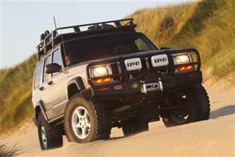ARB Jeep Cherokee XJ 97-01 bull bar — front three-quarter view