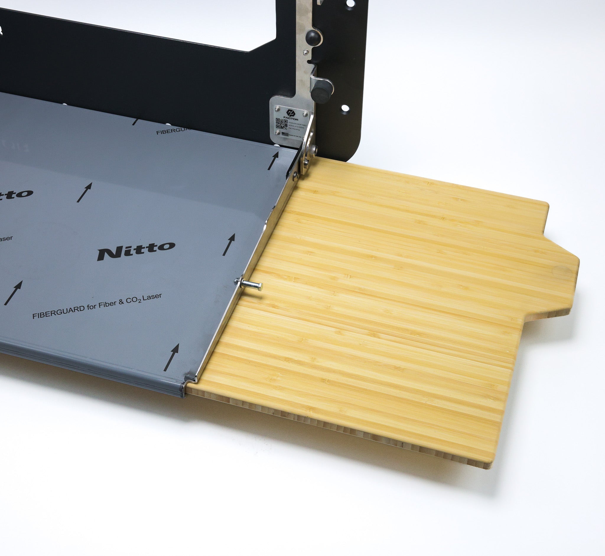 GP Factor Defender 110/130 V2 Folding Tailgate Table with Cutting Board