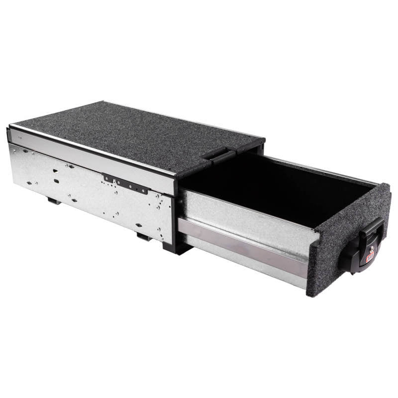 ARB RDRF945 — stainless runner detail