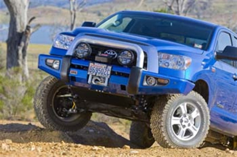 ARB Sahara Deluxe bull bar — Tundra wing and light tab detail