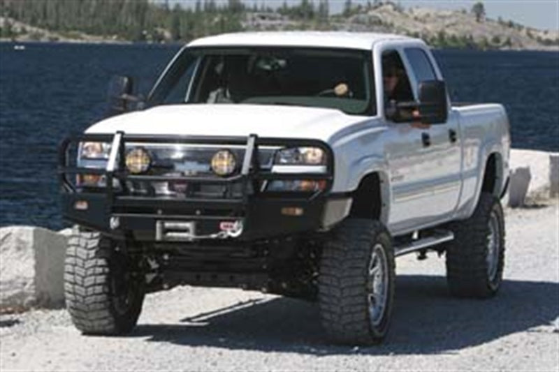 ARB Silverado 03-06 bull bar — angled wing and light-tab detail