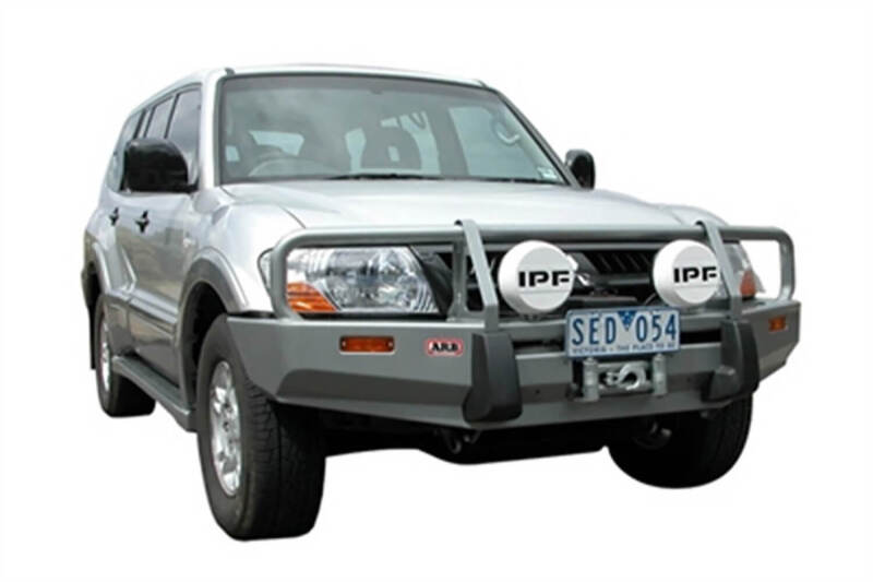 ARB Deluxe Combar winch bull bar for 2003-2006 Mitsubishi Pajero NP in black powder coat