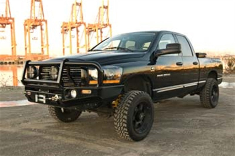 ARB Ram 06-08 bull bar — front three-quarter view