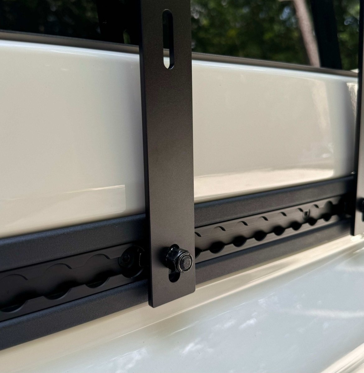 DVA L-Track Heavy Duty Threaded Lug, 3/8", 4 Pack