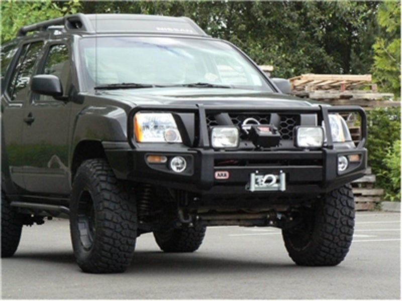 ARB combination bull bar fitted to a 2005-2015 Nissan Xterra, front three-quarter view