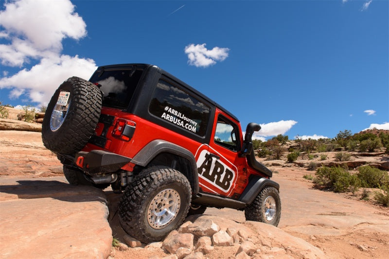 ARB rock slider tube and sill panel construction close-up