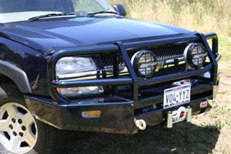 ARB Silverado 03-06 bull bar — front three-quarter view