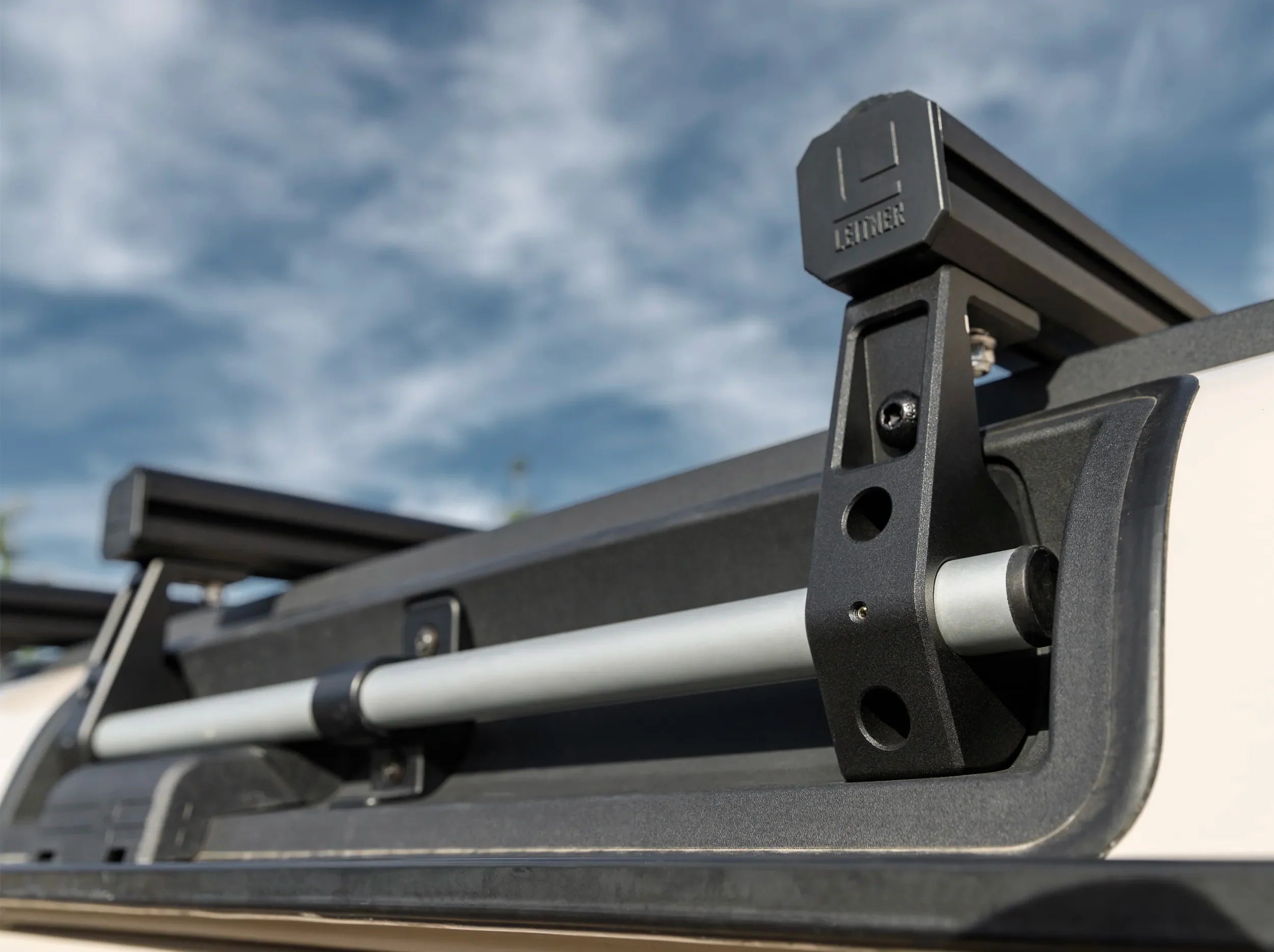 CLOSE UP VIEW OF LOAD BAR BRACKET MOUNTED ON INEOS GRENADIER