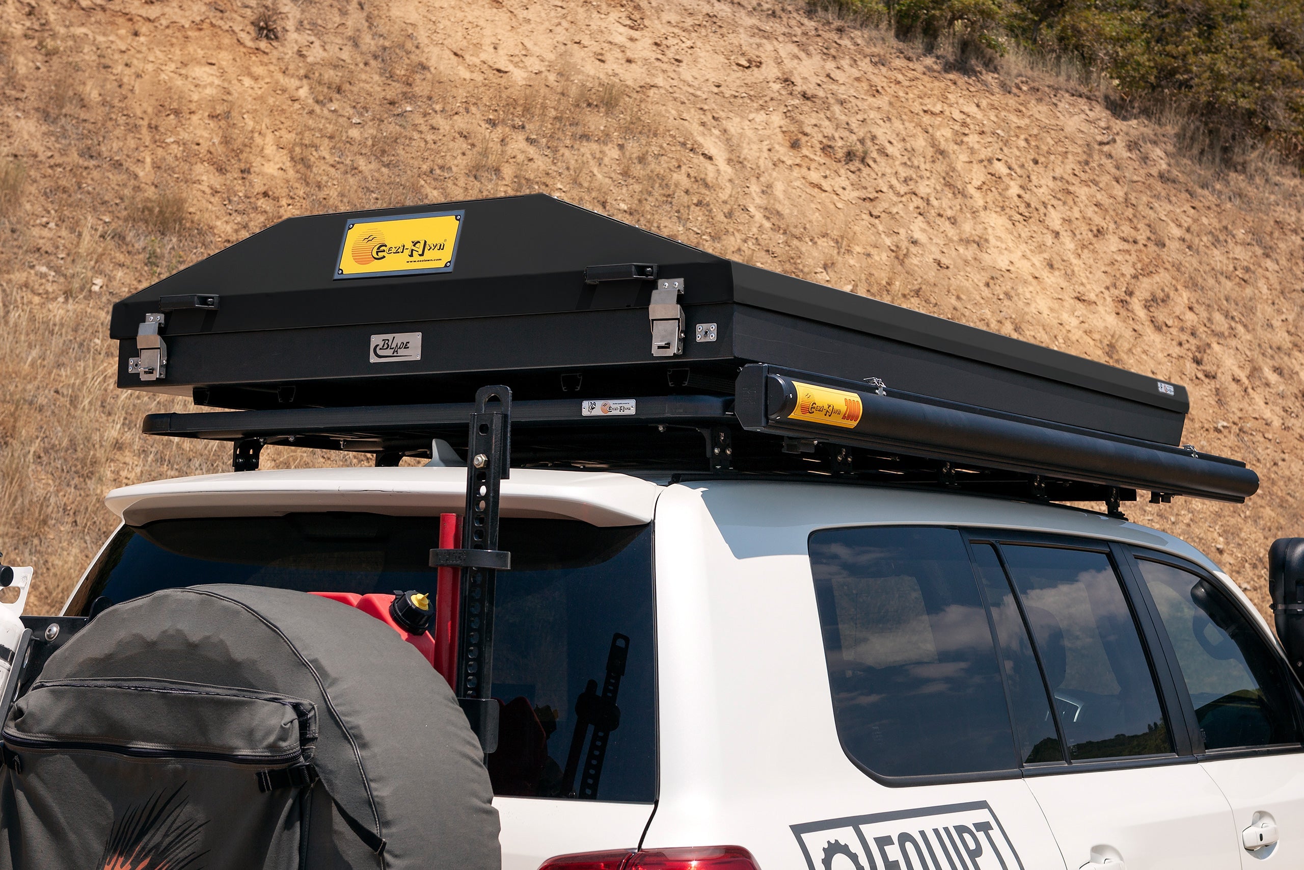 Blade Hard Shell Roof Top Tent