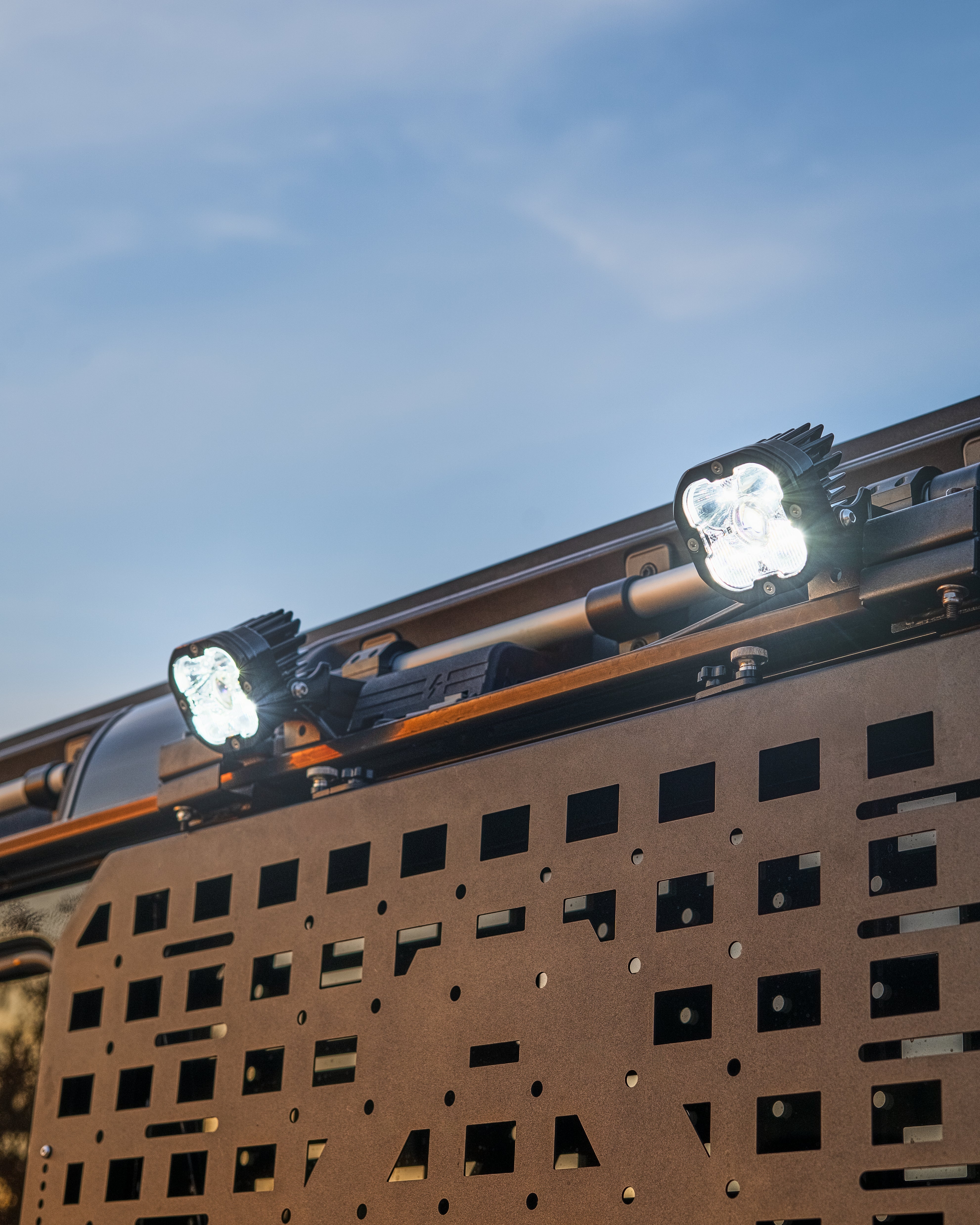 INEOS Grenadier: LED Side Light – Roof Bar Mount & DTP Plug-In