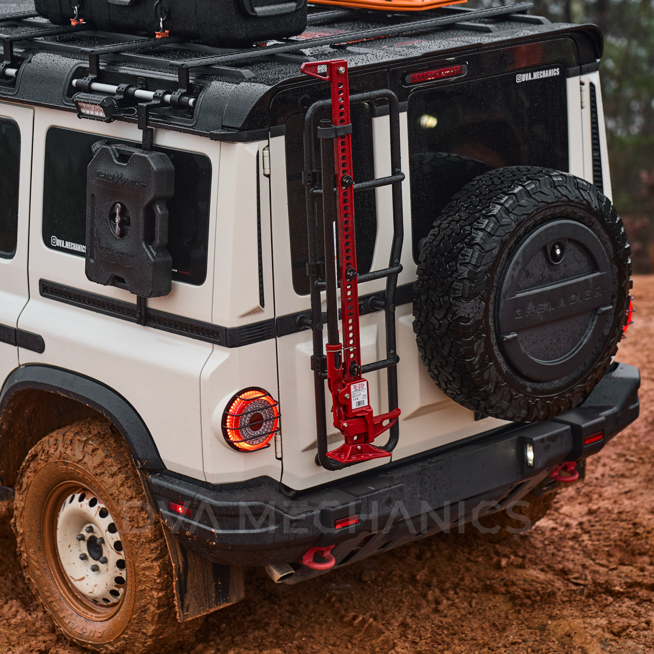 Ladder-Mounted Hi‑Lift Jack Carrier for INEOS Grenadier