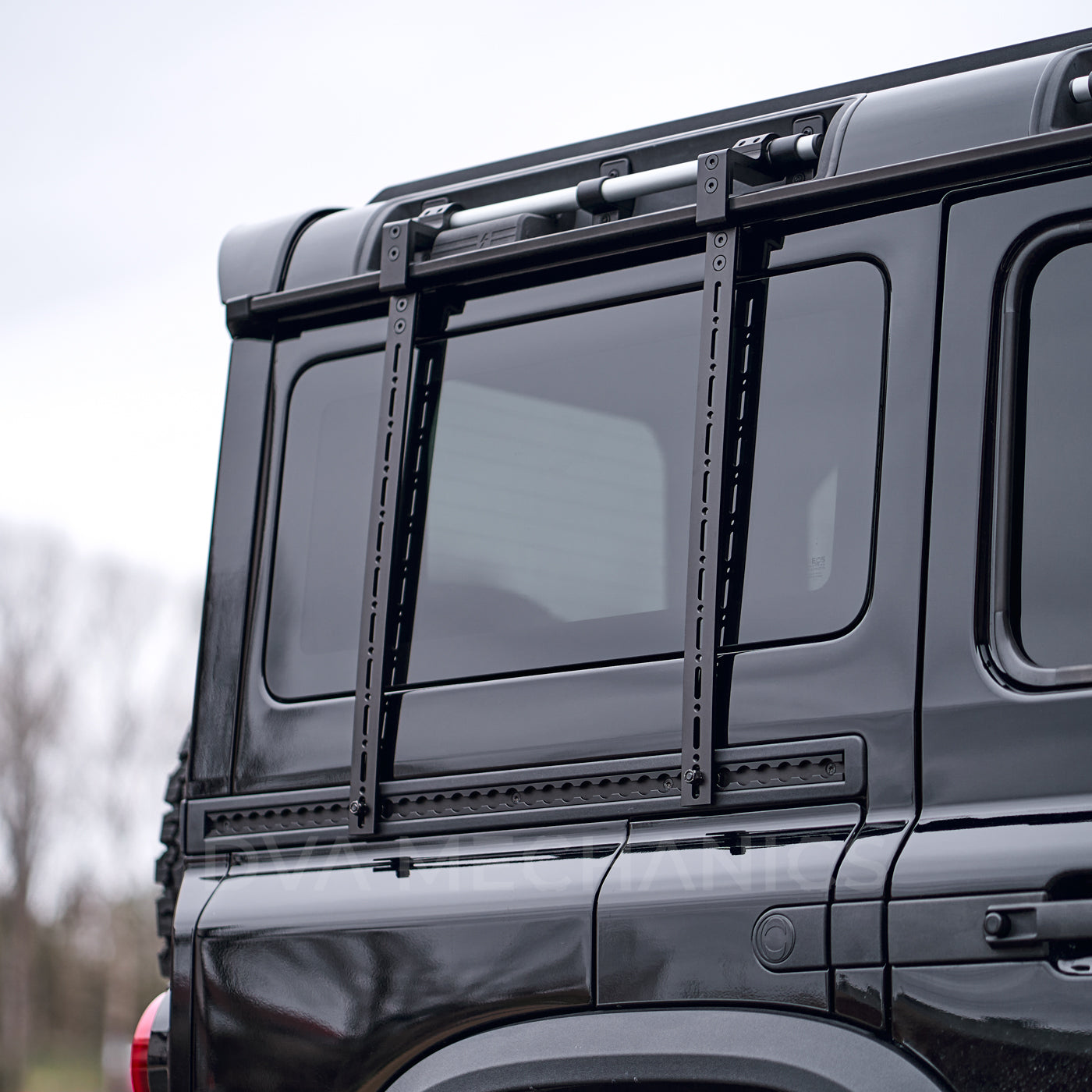 Side-Mounted Accessory Carrier for INEOS Grenadier Gen 2