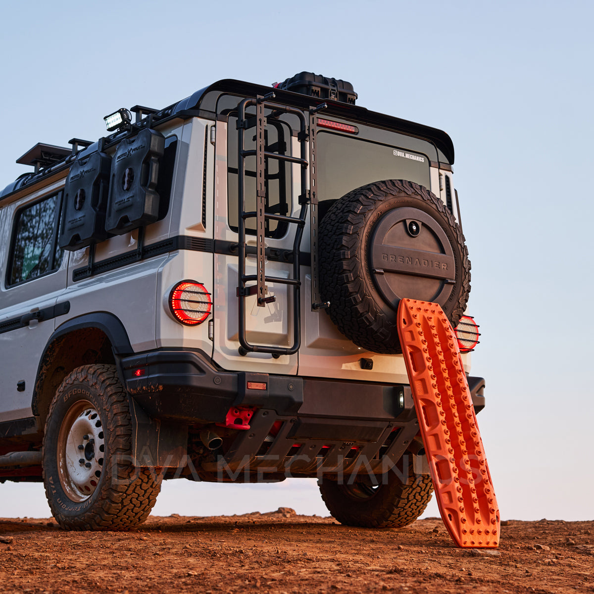 Ladder-Mounted Recovery Board Carrier – MaxTrax MKII & Lite - for INEOS Grenadier