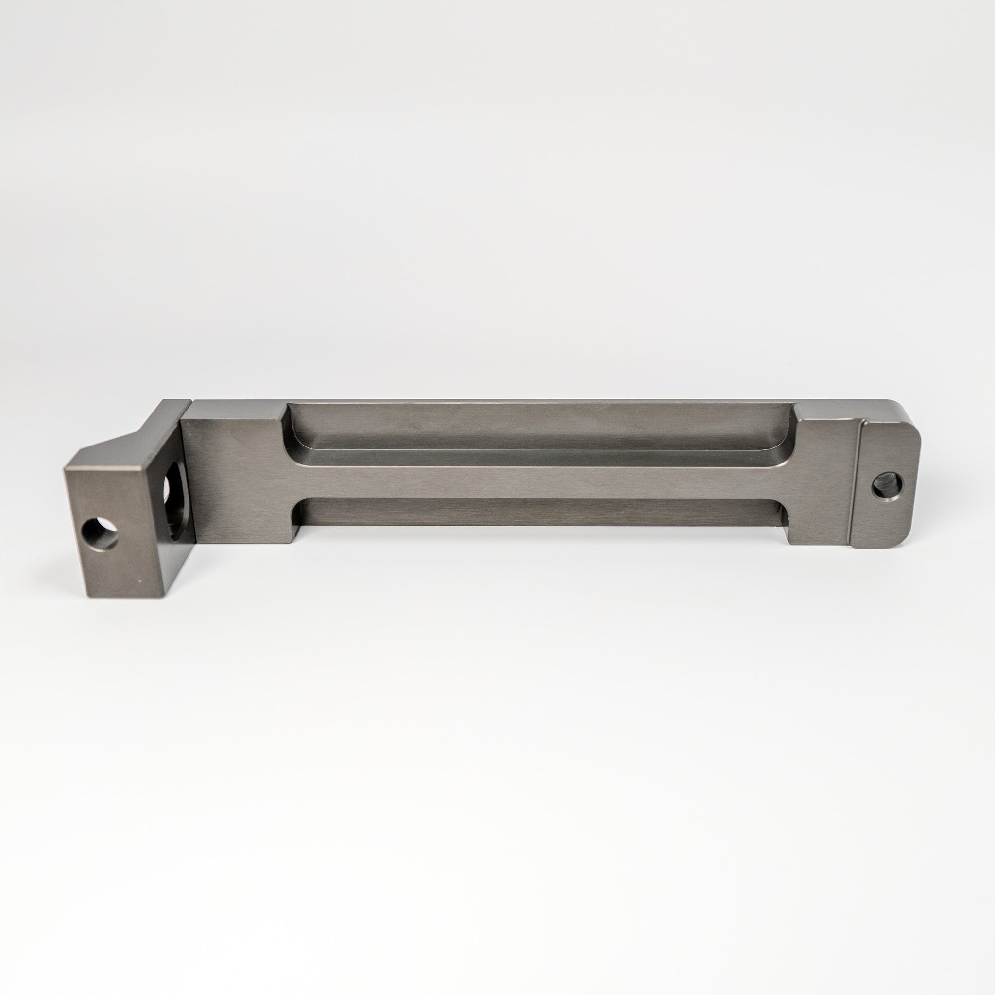 Blaze Off-Road Command Center billet battery tie-down for Ford Super Duty (photo 6)