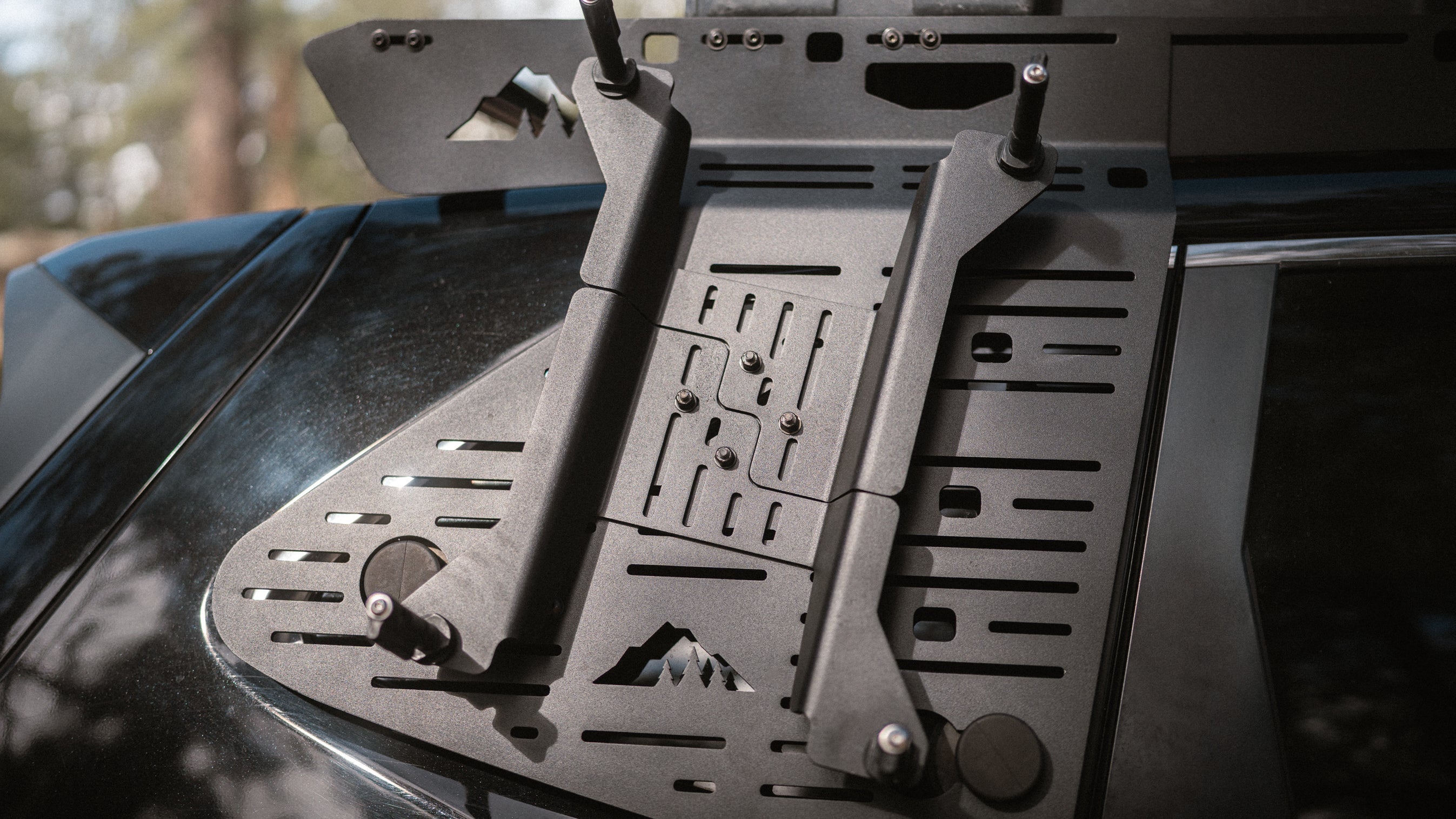 Offset Traction Board Mount