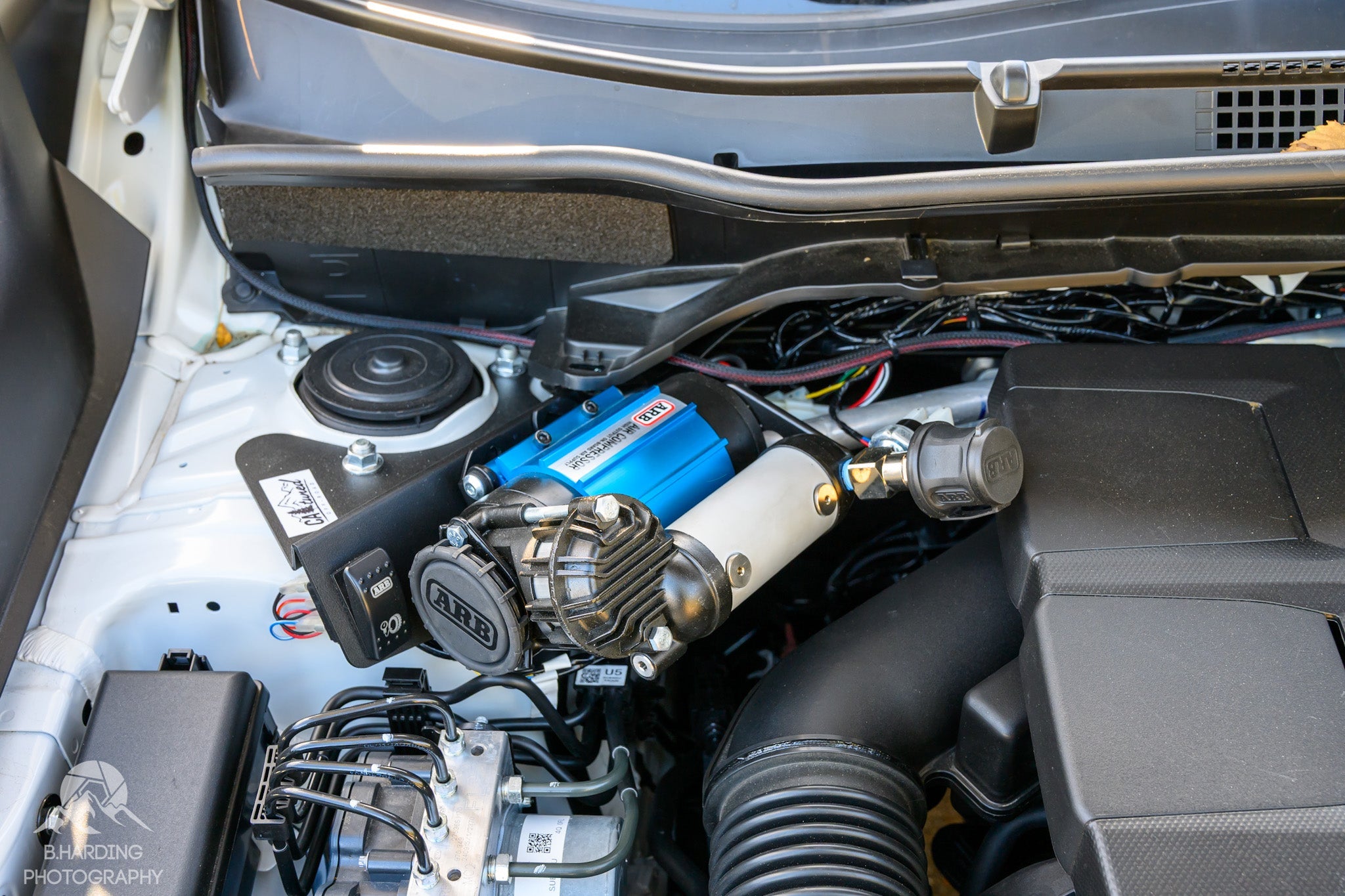 CAtuned Off-Road 2025 Subaru Forester ARB Compact Air Compressor with Mount and Air Fitting Kit