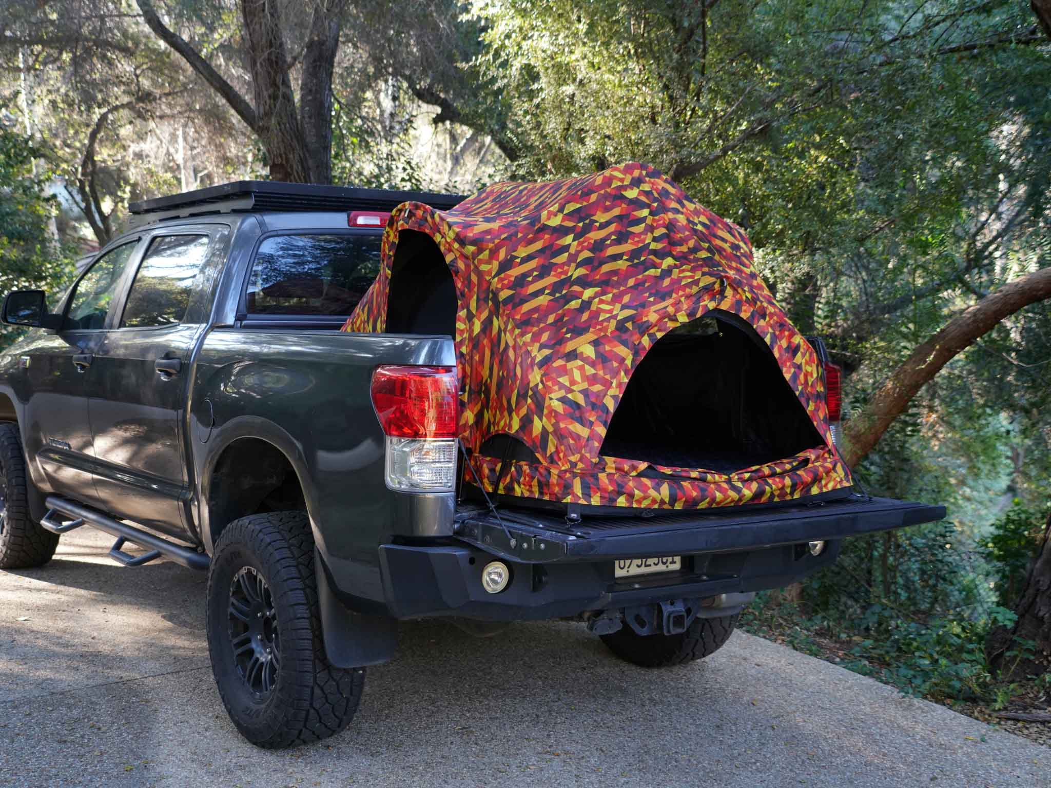 REV PICK-UP TRUCK TENT (Ember Black Out)