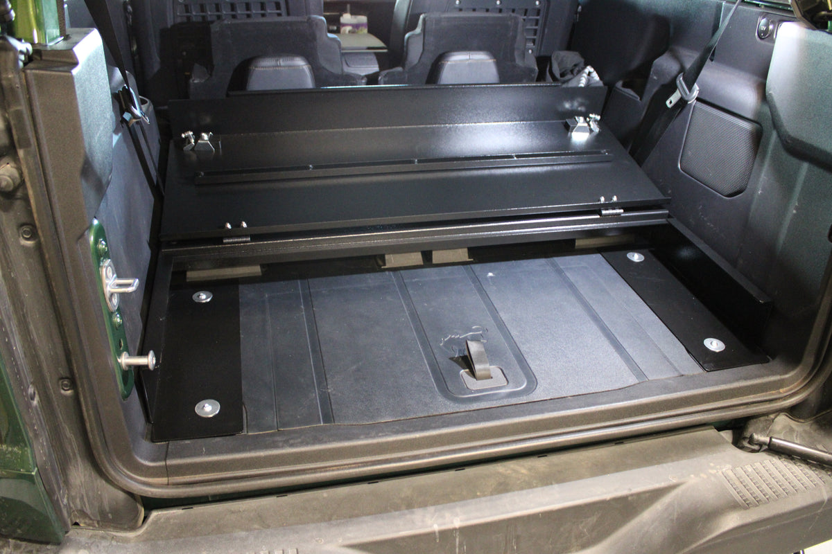 Stage top closed and latched in a Bronco 2-door