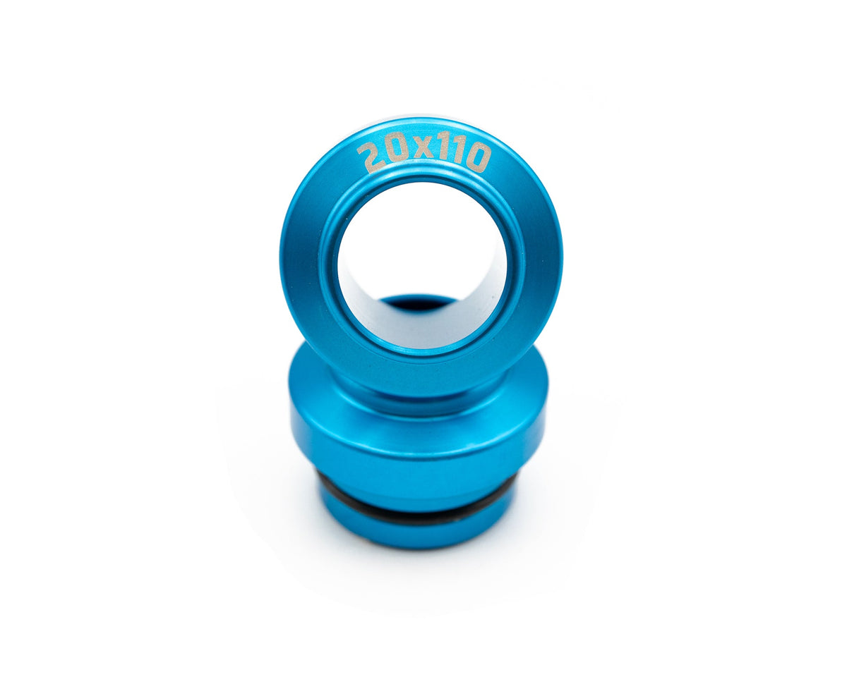Blue 20x110 downhill fork mount adapter