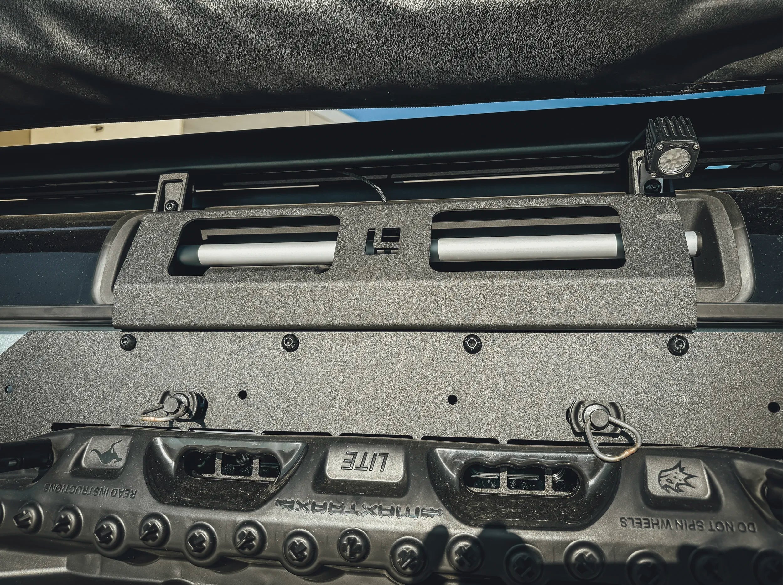 Grenadier Side Kick panel with gear