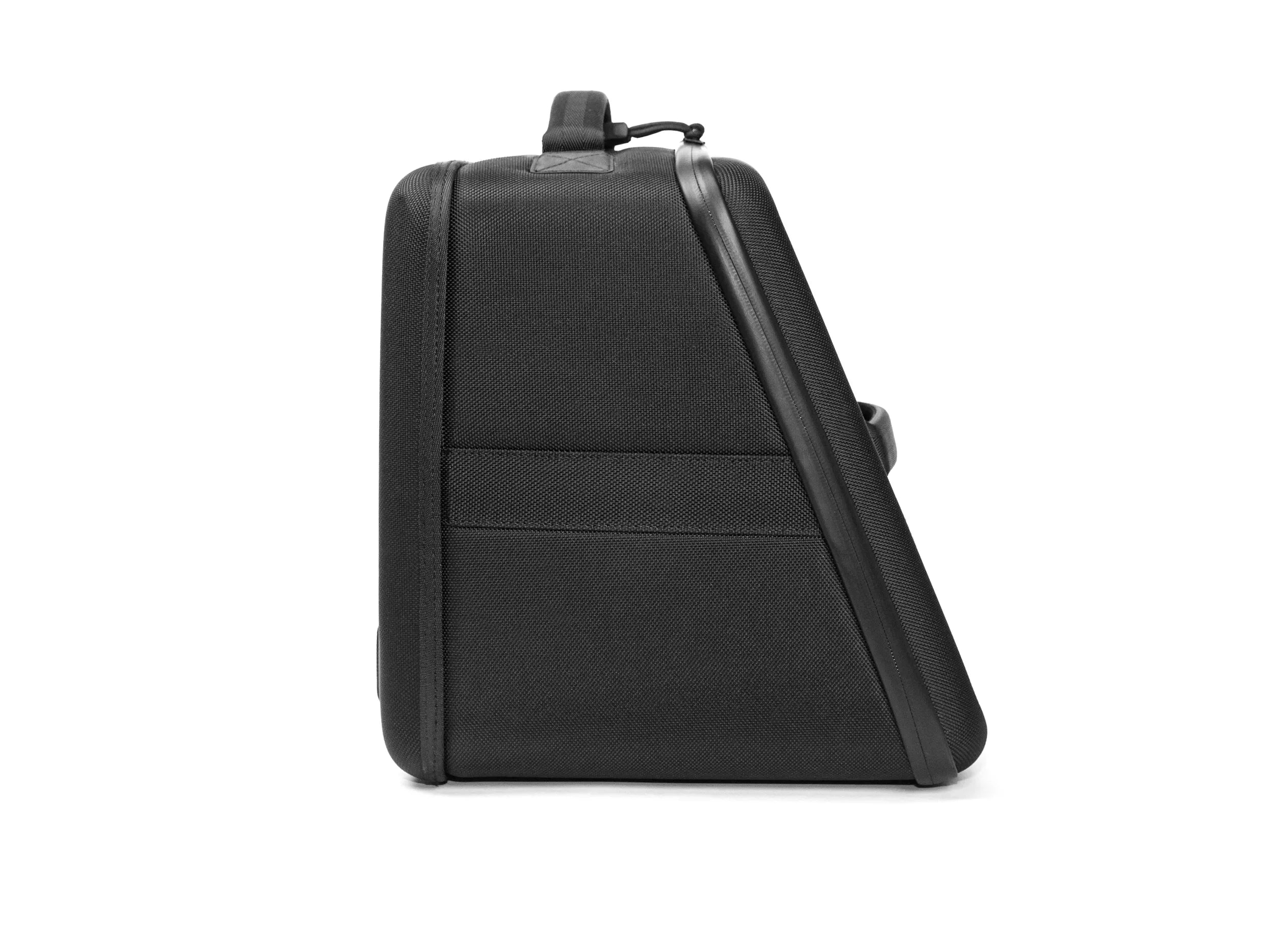 SIDE VIEW OF UTILITY BAG