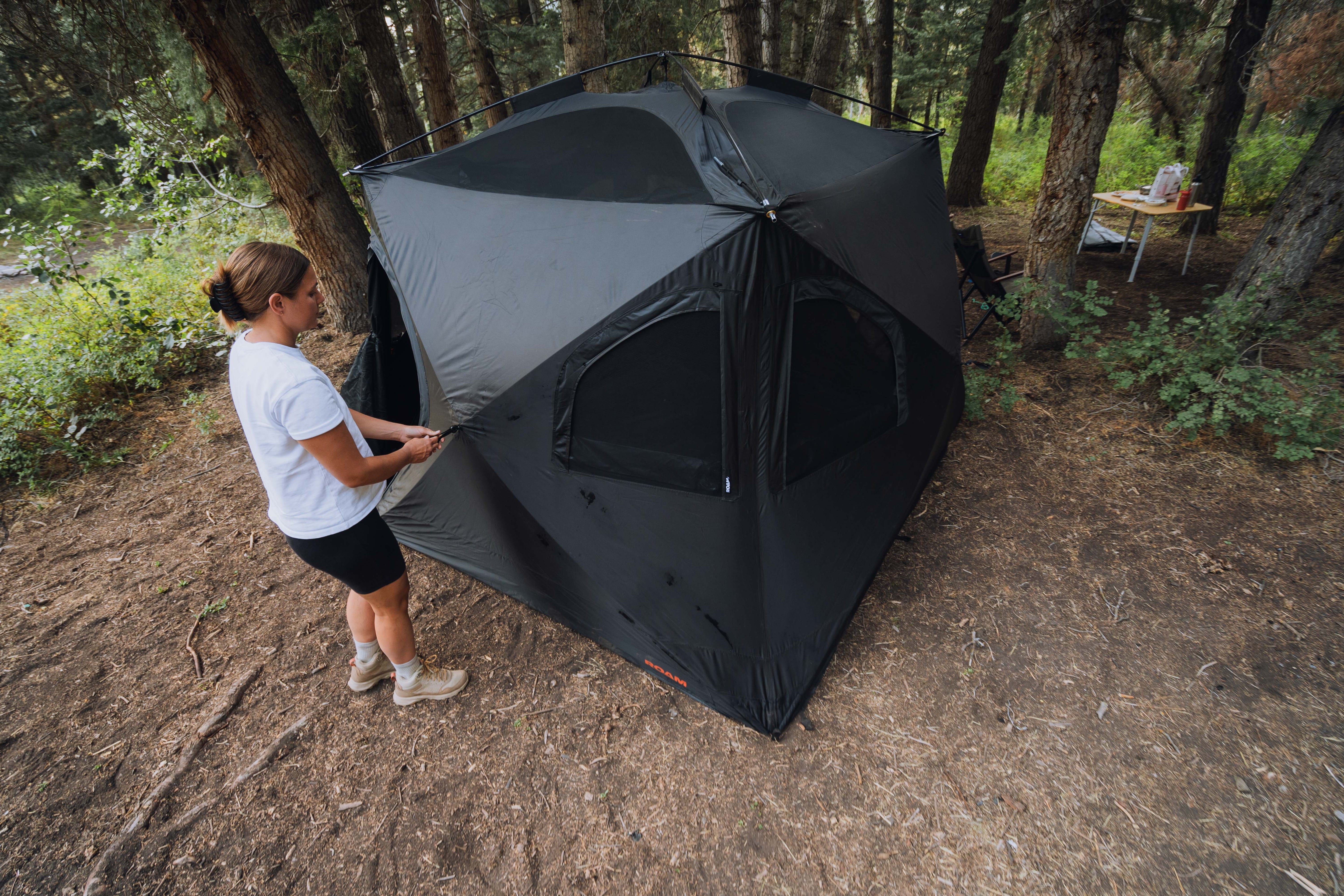 ROAM Drifter hub-style tent at a desert campsite