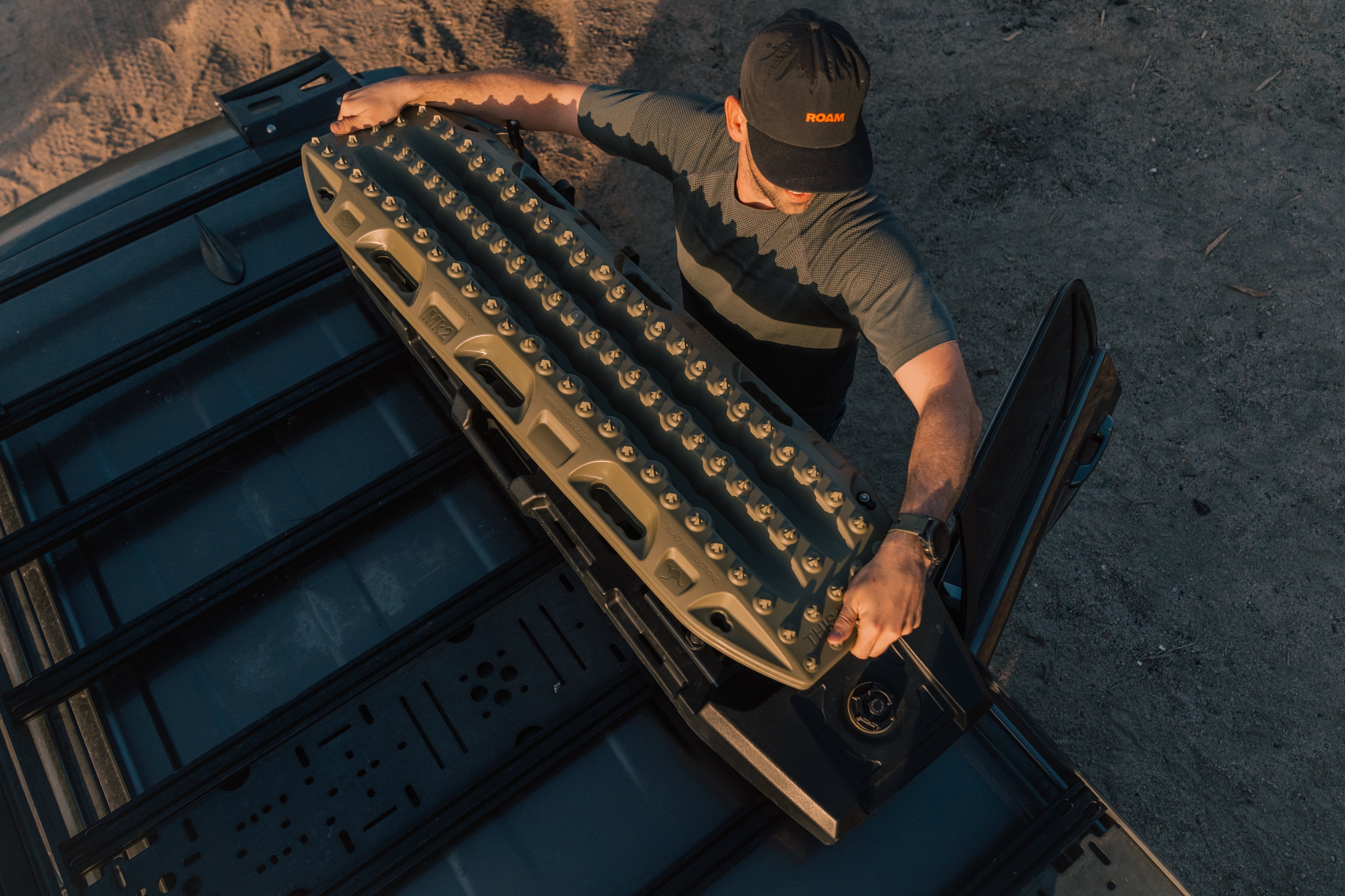 ROAM 8.5-gallon pump tank roof-mounted view