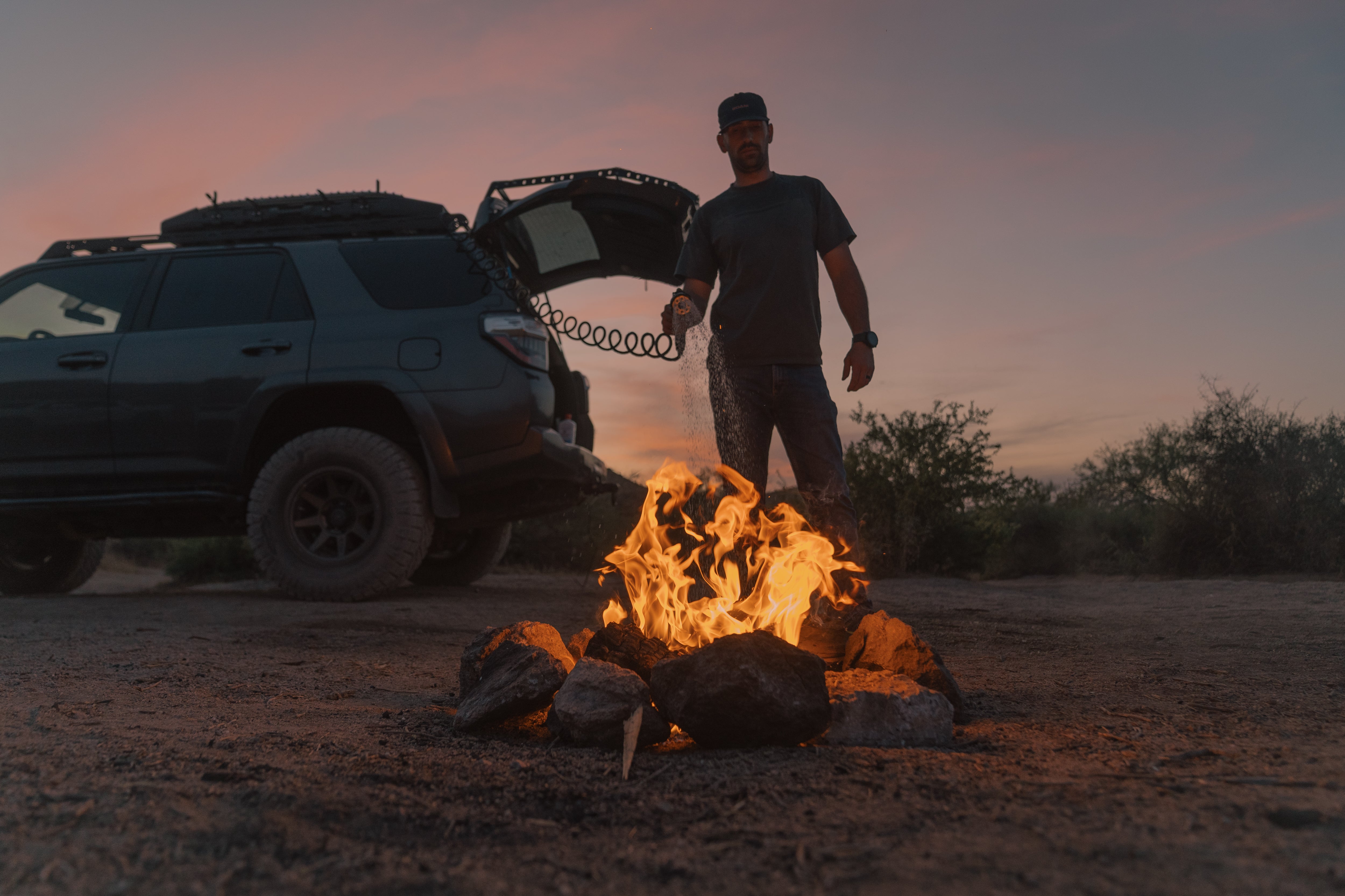 ROAM 8.5-gallon pump tank pressurized water in use