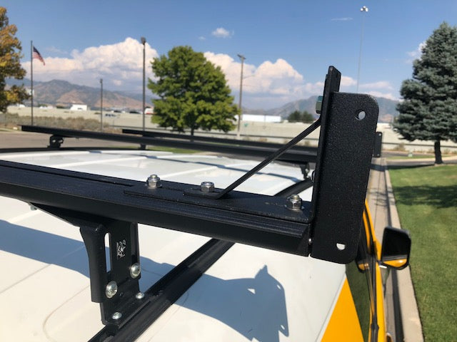 K9 load bar with side bracket on a Toyota FJ Cruiser