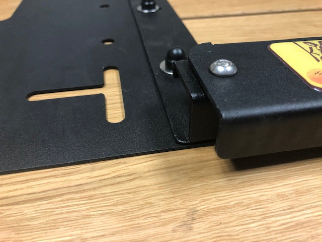 K9 Roof Rack AluBox Case Mount