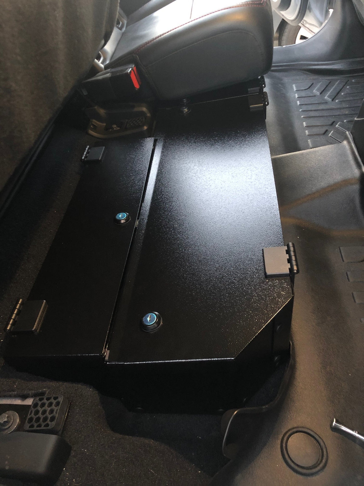 Closed Gladiator lock box from the rear door opening