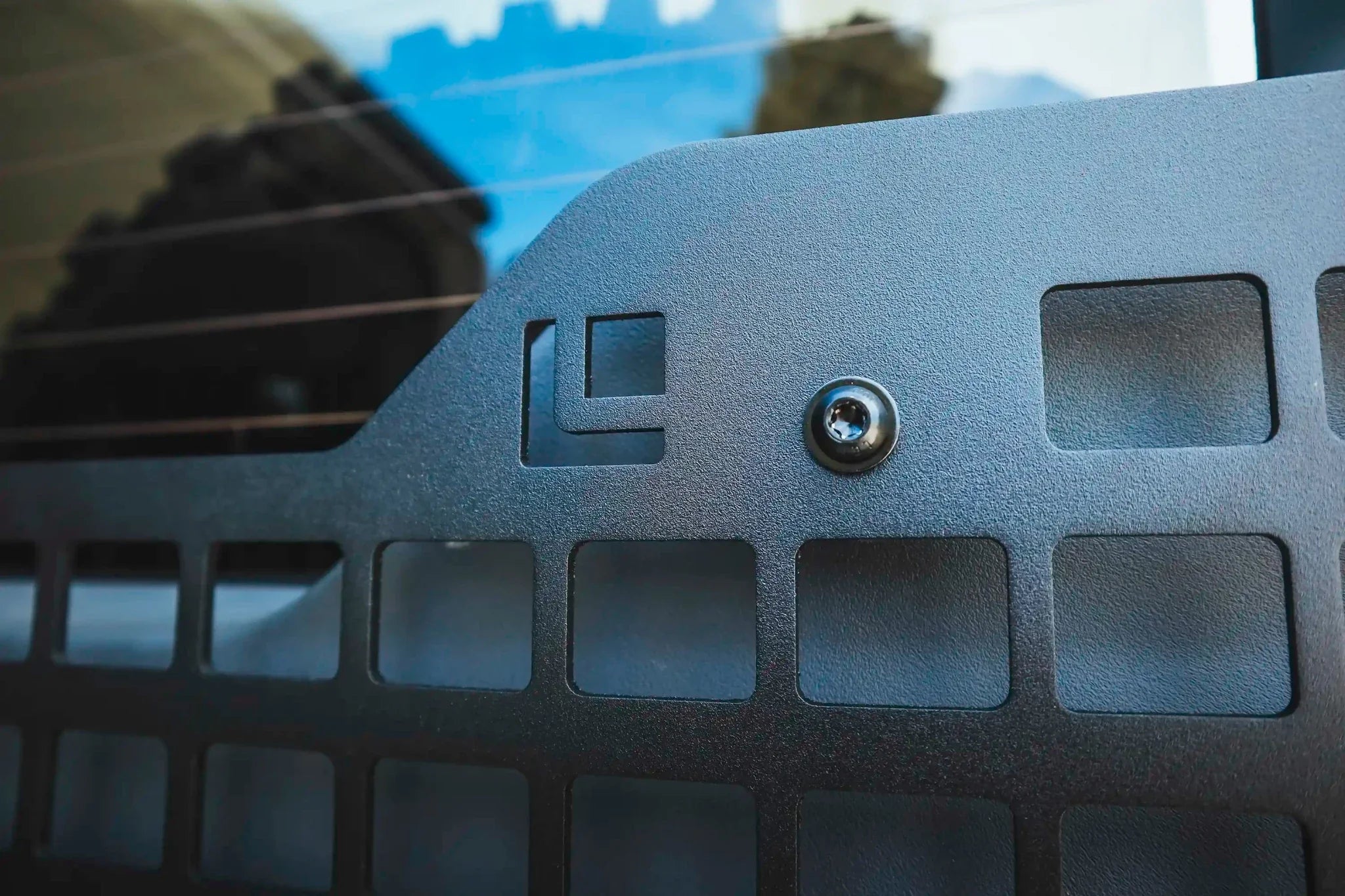 Grenadier rear passenger grid detail