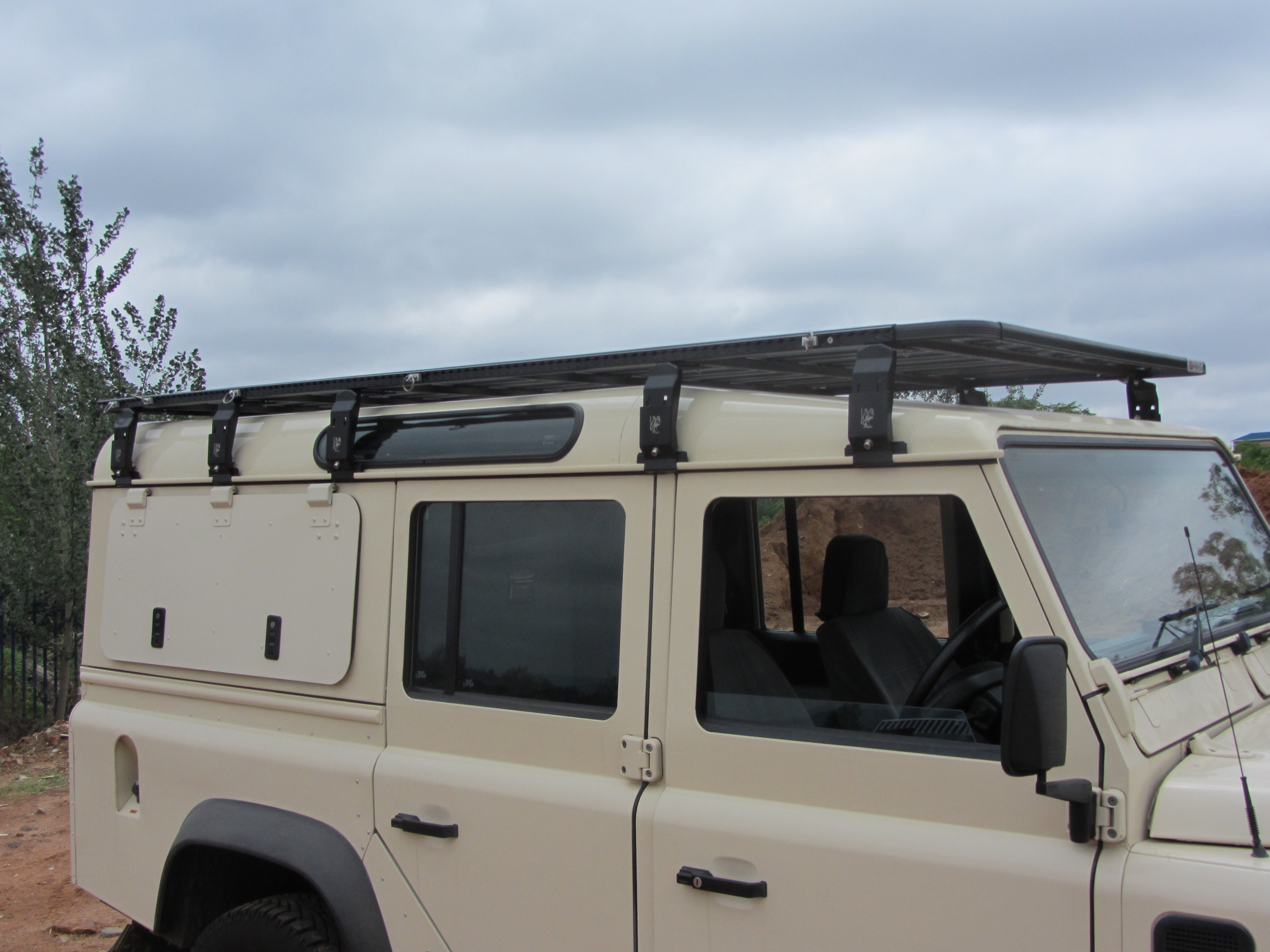 Land Rover Defender 110 K9 Roof Rack Kit Roof Rack Eezi-Awn- Overland Kitted