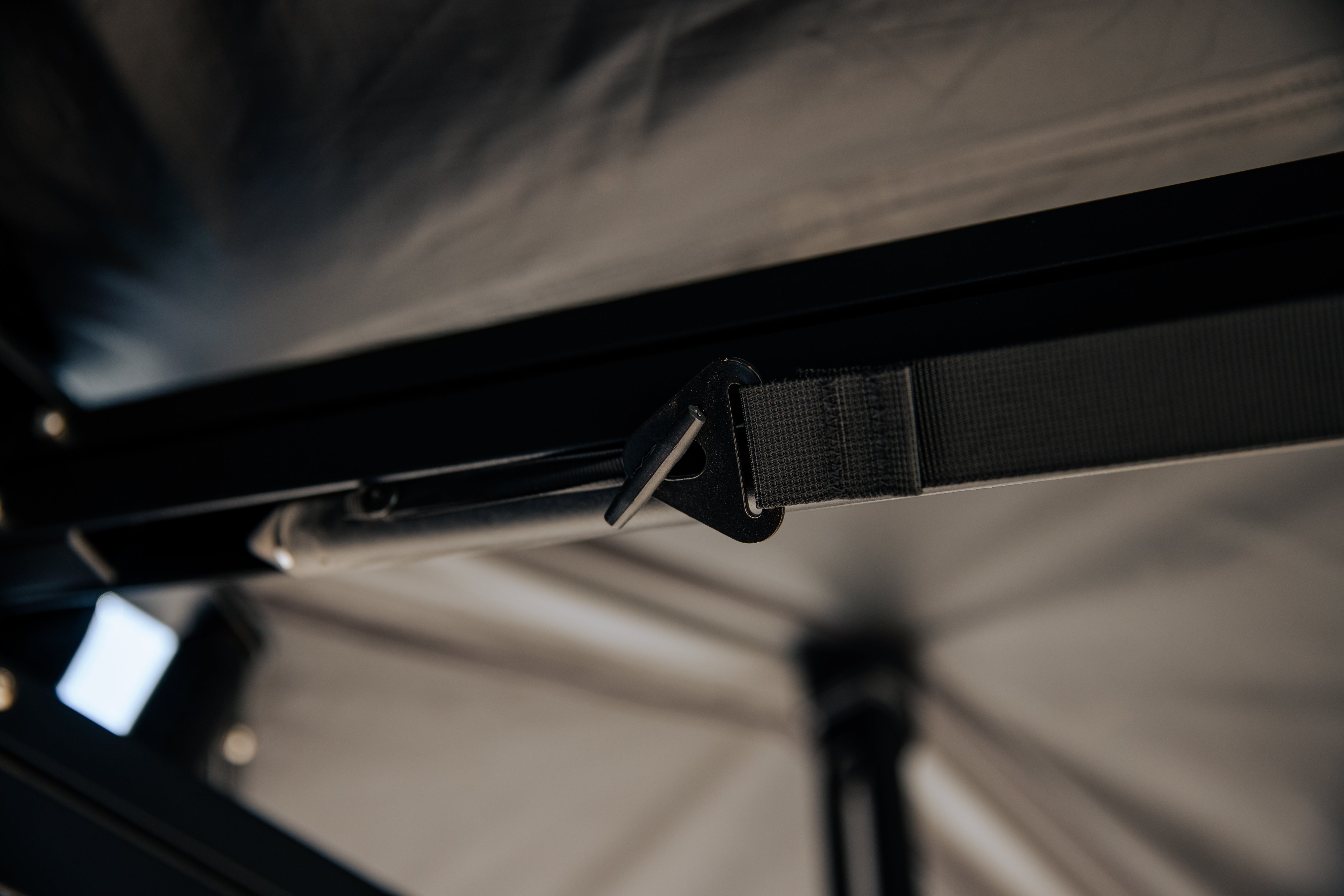 ROAM ARC 270 awning rear coverage detail