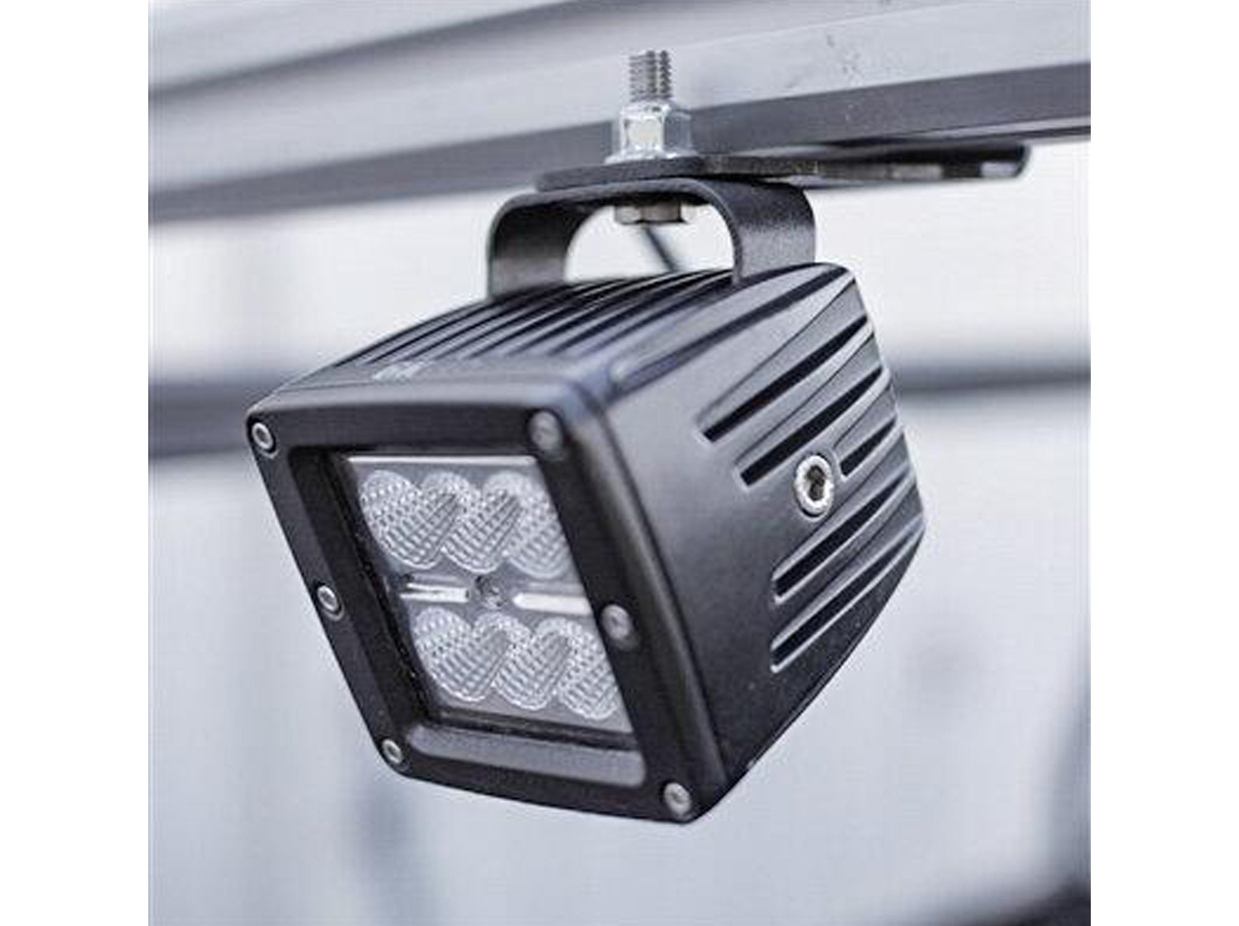 Universal light bracket detail