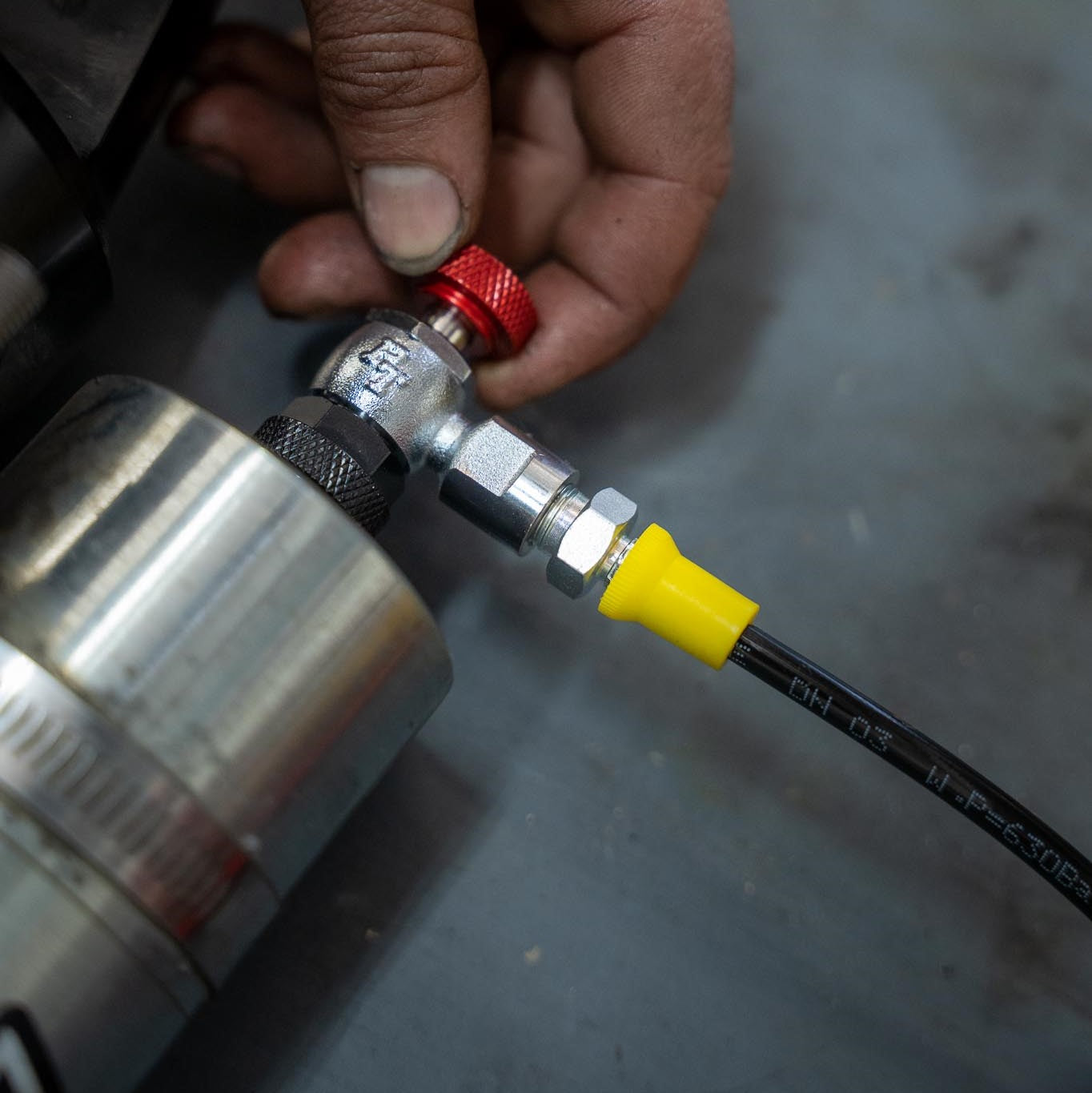 Shock Boss™ V2 - Portable Nitrogen Shock Tuning Kit