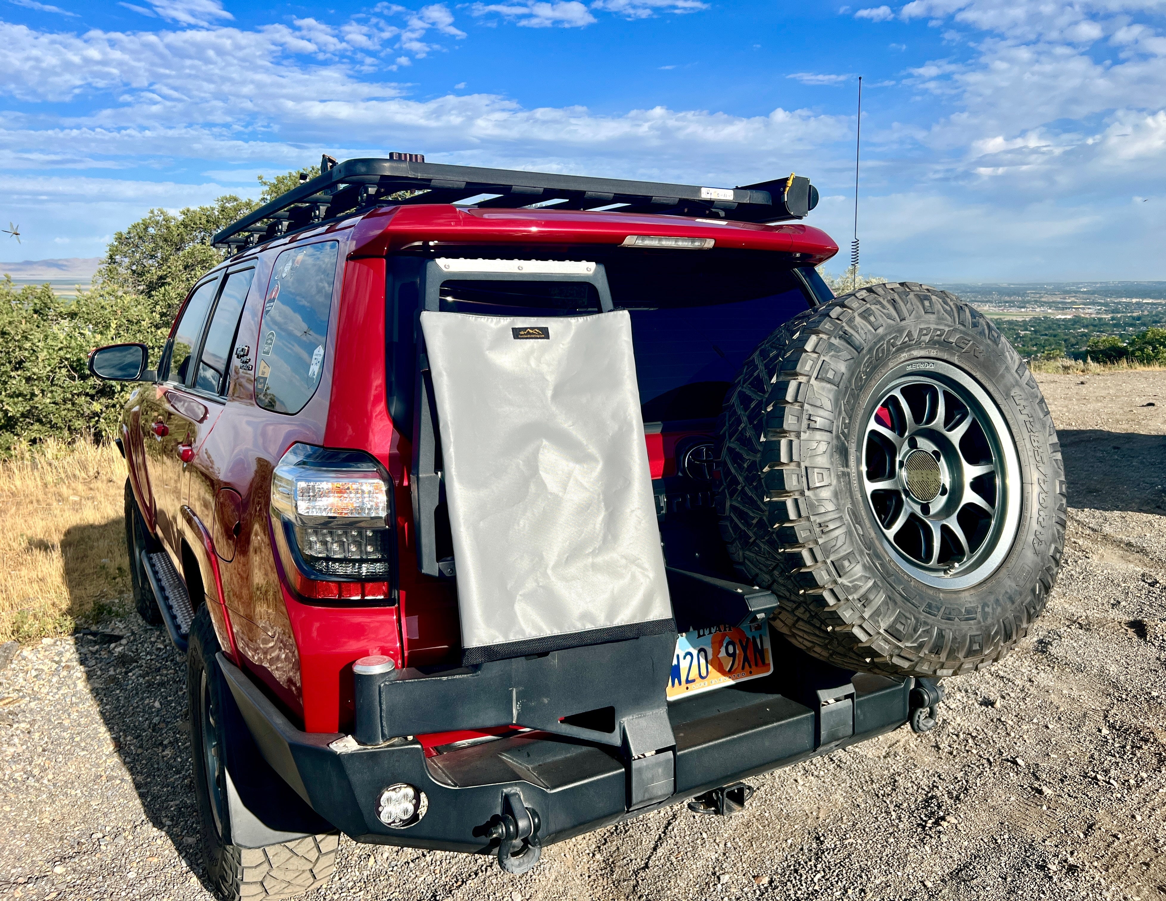 INEOS Grenadier Ladder Trash Bag - 24 inch