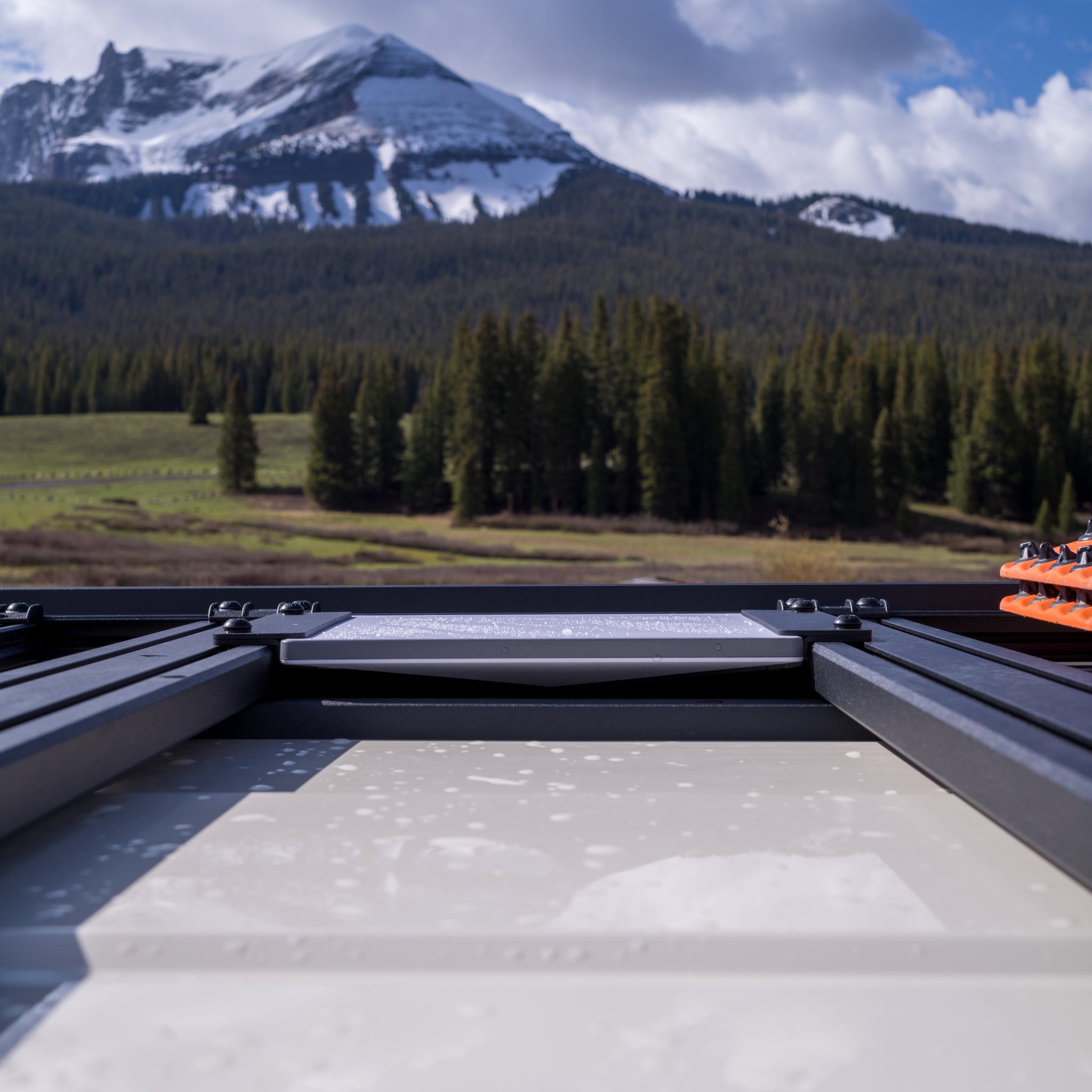 Leitner Designs Starlink Mini Roof Rack Mount for ACS Roof Rack showing low profile of the mount