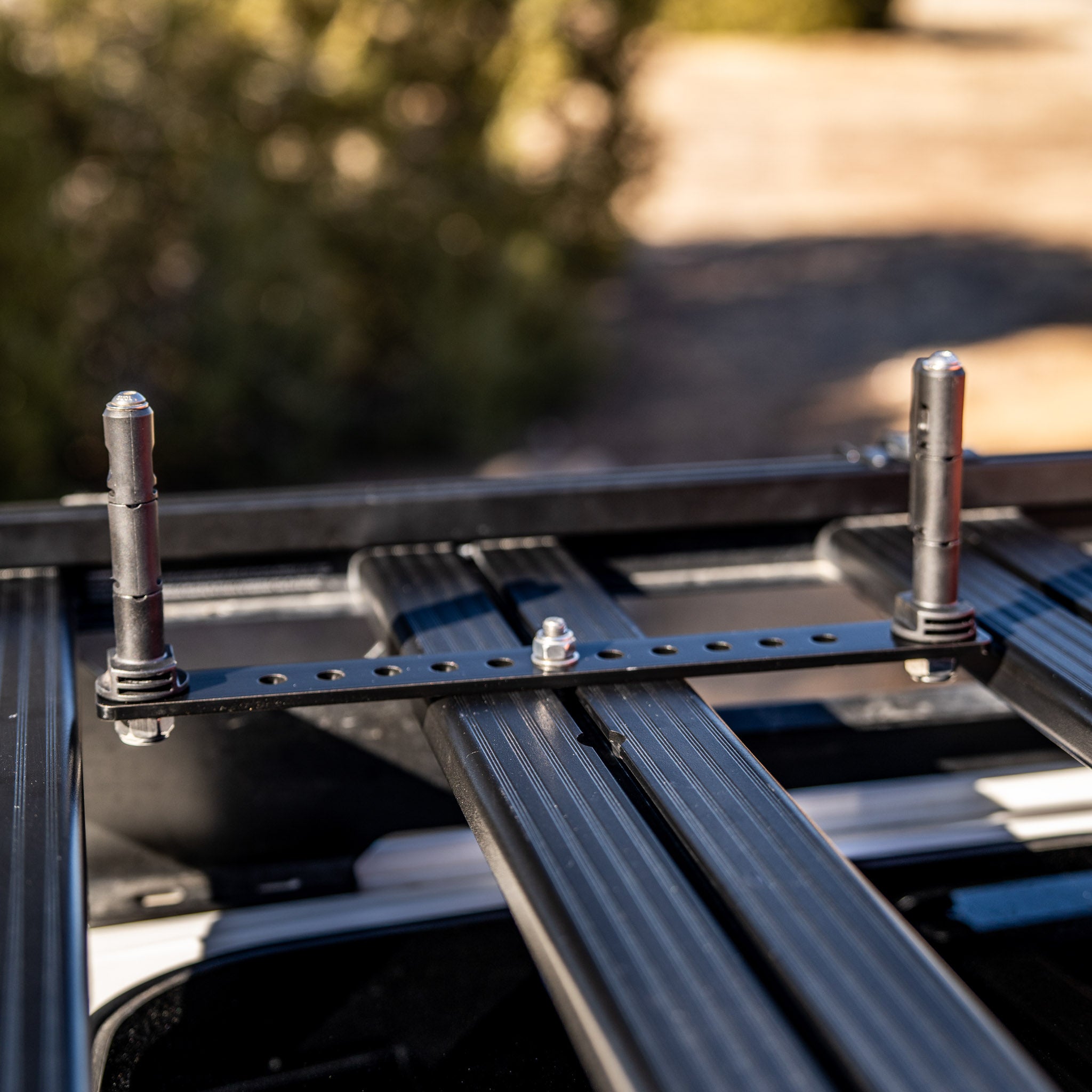 Overland Kitted Flat MAXTRAX Mounting Bars Mounting Brackets Gear for MAXTRAX MKII Mini XTREME LITE
