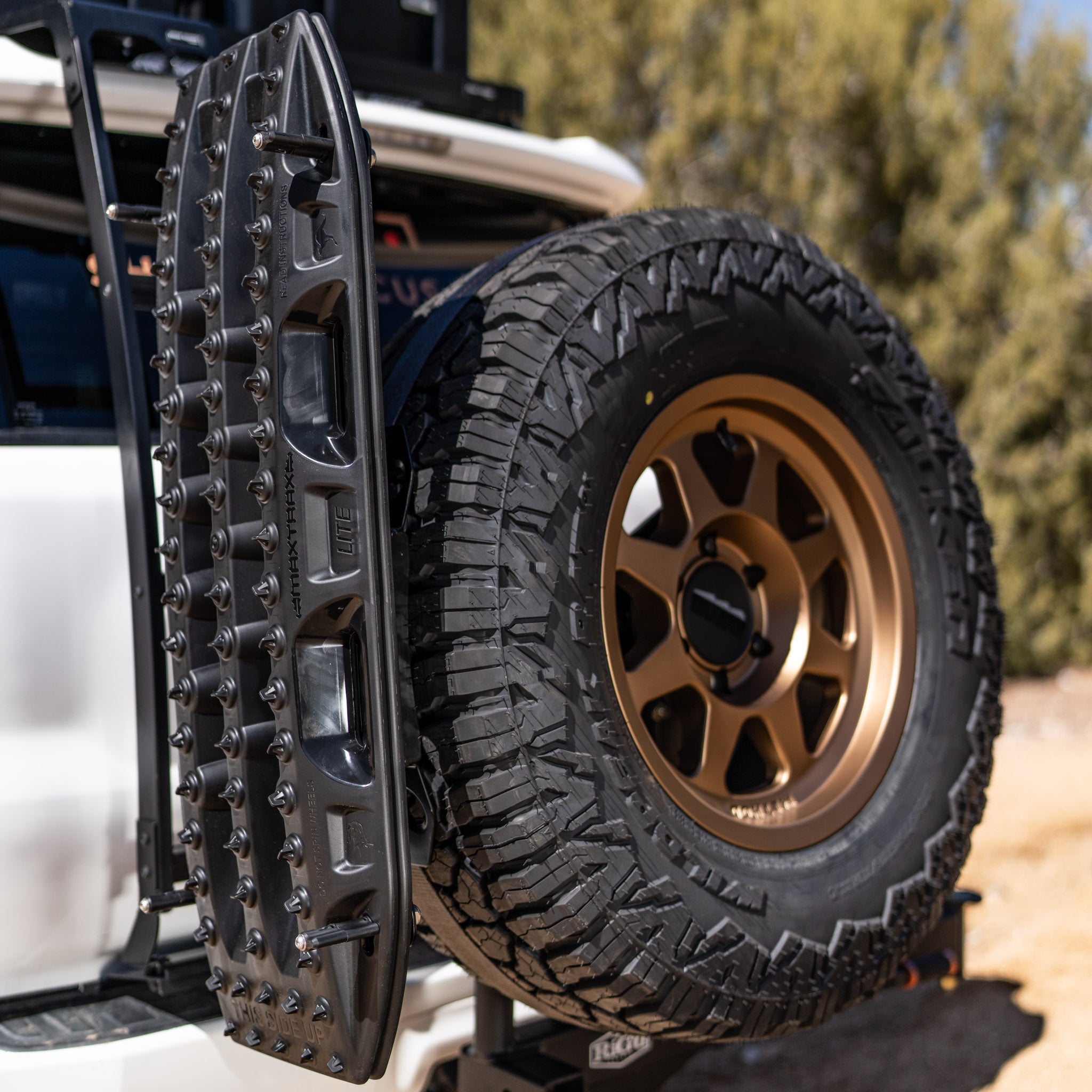 Overland Kitted Spare Tire Mount for MAXTRAX LITE Recovery Boards