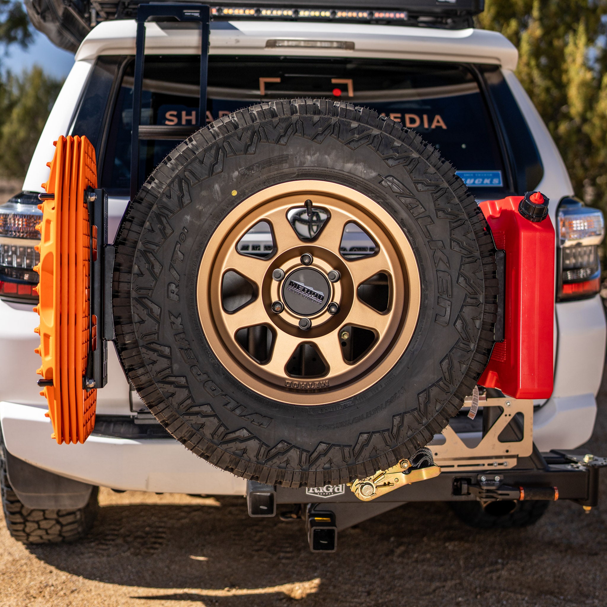 MAXTRAX® Mini Spare Tire Mounting System