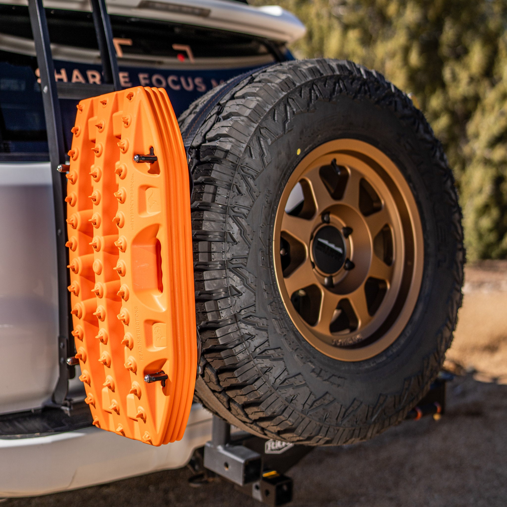 MAXTRAX® Mini Spare Tire Mounting System